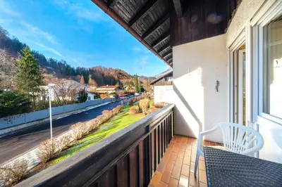 Ein Balkon oder eine Terrasse in der Unterkunft Chiemgau Comfort C6 Ferienwohnanlage Oberaudorf mit Hallenbad und Sauna