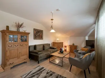 Ein Sitzbereich in der Unterkunft Chiemgau Comfort B7 Ferienwohnanlage Oberaudorf mit Indoor Pool und Sauna