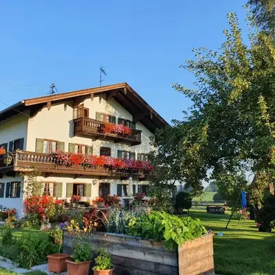 Schneiderhof Ferienwohnung mit Alpenblick