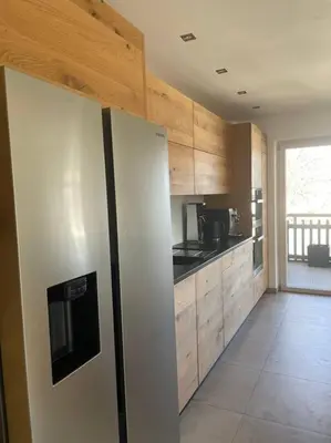 Küche/Küchenzeile in der Unterkunft Wunderschönes 4 Zimmer Apartment mit Seeblick