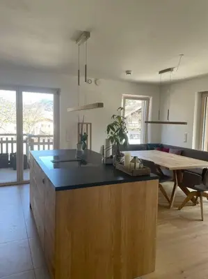 Küche/Küchenzeile in der Unterkunft Wunderschönes 4 Zimmer Apartment mit Seeblick