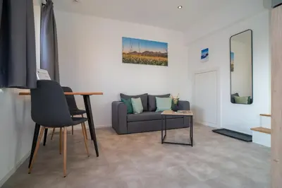Ein Sitzbereich in der Unterkunft Ferienwohnung Osterbach