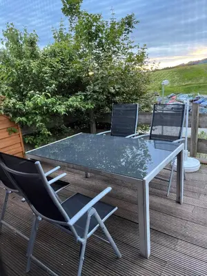 Ein Balkon oder eine Terrasse in der Unterkunft Lechbruck am See Feriendorf Hochbergle Haus 7