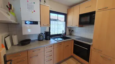 Küche/Küchenzeile in der Unterkunft Lechbruck am See Feriendorf Hochbergle Haus 36