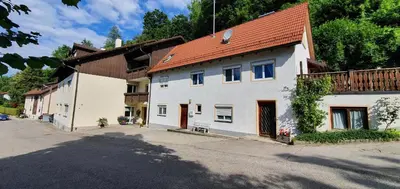 Das Gebäude in dem sich die Ferienwohnung befindet
