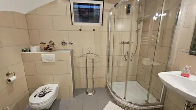Ein Badezimmer in der Unterkunft Bei München Ferienwohnung in Grafrath 
