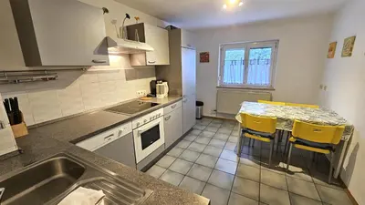 Küche/Küchenzeile in der Unterkunft Bei München Ferienwohnung in Grafrath 