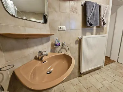 Ein Badezimmer in der Unterkunft Bei München Ferienwohnung in Grafrath 