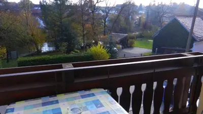 Ein Balkon oder eine Terrasse in der Unterkunft Bei München Ferienwohnung in Grafrath 