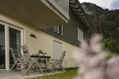 Ein allgemeiner Bergblick oder ein Berglick von des Ferienhauses aus