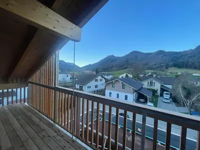 Ein allgemeiner Bergblick oder ein Berglick von der Ferienwohnung aus