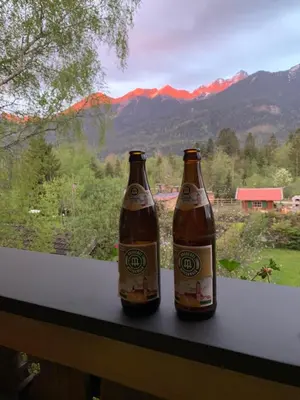 Ein allgemeiner Bergblick oder ein Berglick von der Ferienwohnung aus