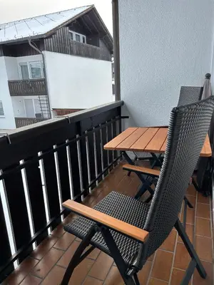 Ein Balkon oder eine Terrasse in der Unterkunft Chiemgau Comfort A4 Ferienwohnanlage Oberaudorf mit Hallenbad und Sauna