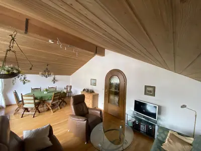 Ein Sitzbereich in der Unterkunft Ferienwohnung Partenkirchen