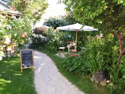 Ein Garten an der Unterkunft Kultur-Stadl Ferienwohnung