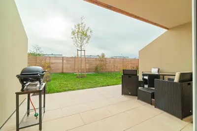 Ein für Gäste verfügbarer Grill in der Ferienwohnung