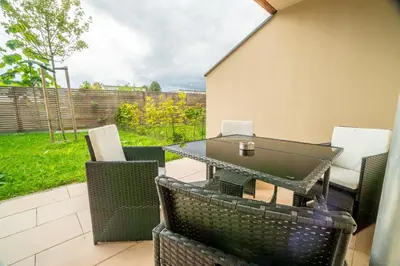 Ein Patio oder anderer Außenbereich in der Unterkunft Die Gartenlounge in Bad Aibling