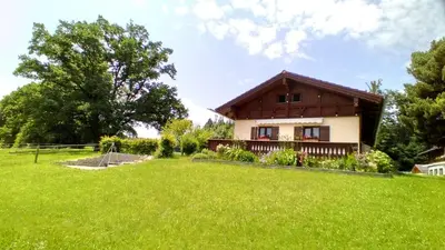 Ein Garten an der Unterkunft Ferienhaus Axmann