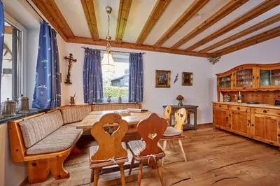 Ein Sitzbereich in der Unterkunft Villa Bruni