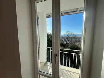 Ein Balkon oder eine Terrasse in der Unterkunft LIBORIA I Villa mit Seeblick 10min vom See