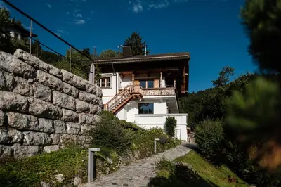 Das Gebäude in dem sich die Ferienwohnung befindet