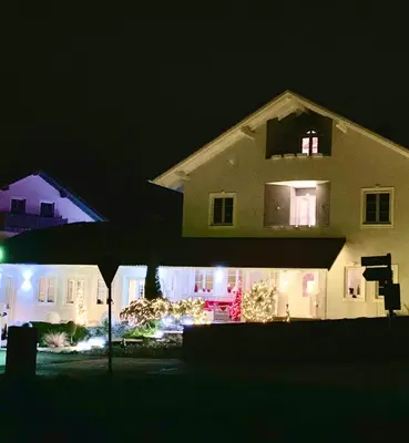 Das Gebäude in dem sich die Ferienwohnung befindet