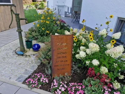Ein Garten an der Unterkunft Ferienwohnung Niederbuchner