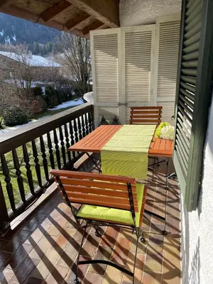 Ein Balkon oder eine Terrasse in der Unterkunft Ferienwohnung Rebensburg