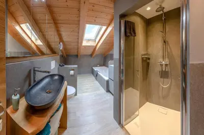 Ein Badezimmer in der Unterkunft Block's Lounge