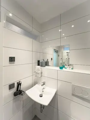 Ein Badezimmer in der Unterkunft Modern und Gemütlich Augsburg Center Kongress