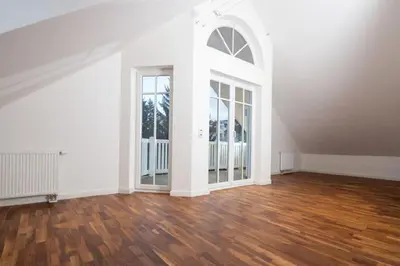 Grundriss der Unterkunft Phantastisches Haus mit Pool direkt in München