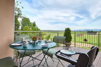 Ein Balkon oder eine Terrasse in der Unterkunft The Old Farmhouse