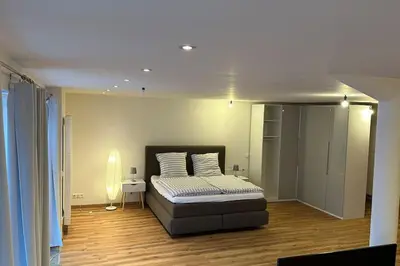 Ein Bett oder Betten in einem Zimmer der Unterkunft Hopfenwohnung 2