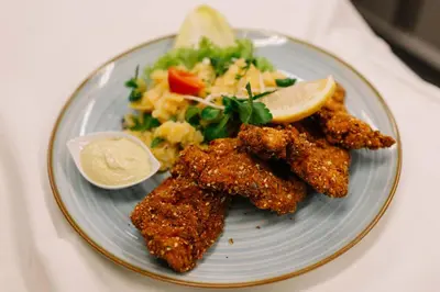 Essen im Hotel oder in der Nähe