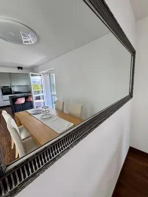 Ein Bett oder Betten in einem Zimmer der Unterkunft Moderne Wohnung 100 m2 mit Büro und Terrasse