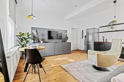 TV/Unterhaltungsangebot in der Unterkunft Stylish Tiny City House