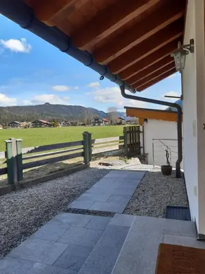 Ein allgemeiner Bergblick oder ein Berglick von der Ferienwohnung aus