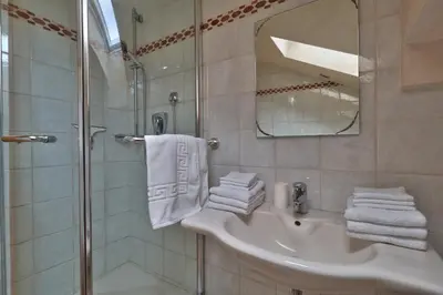 Ein Badezimmer in der Unterkunft Bezaubernde Ferienwohnung nahe des Kloster Andechs