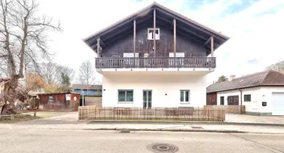 Das Gebäude in dem sich die Ferienwohnung befindet