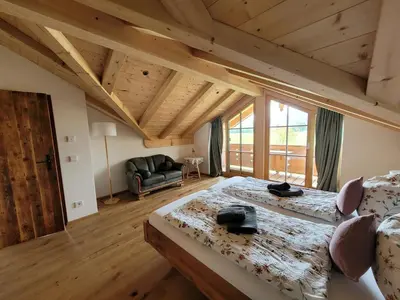 Ein Sitzbereich in der Unterkunft Ferienwohnung Beim Kraud'n