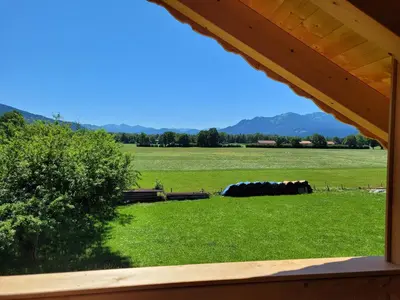 Ein allgemeiner Bergblick oder ein Berglick von der Ferienwohnung aus