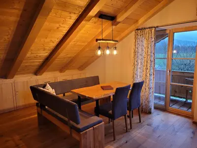 Ein Sitzbereich in der Unterkunft Ferienwohnung Beim Kraud'n