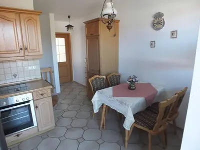 Küche/Küchenzeile in der Unterkunft Ferienwohnung Jersemann