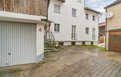 Das Gebäude in dem sich die Ferienwohnung befindet