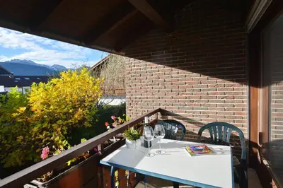 Ein allgemeiner Bergblick oder ein Berglick von der Ferienwohnung aus