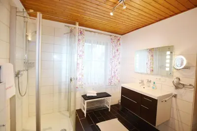Ein Badezimmer in der Unterkunft Hirblinger-Sunrise