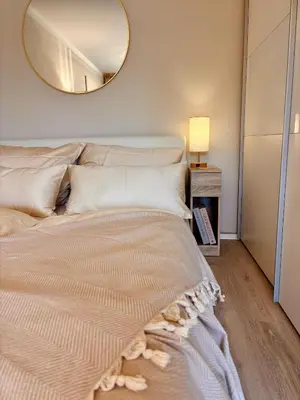 Ein Bett oder Betten in einem Zimmer der Unterkunft Stylish studio apartment with beautiful terrace near Audi