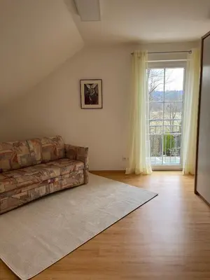 Ein Sitzbereich in der Unterkunft Haus Ammertal