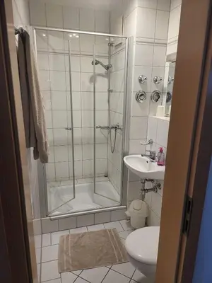 Ein Badezimmer in der Unterkunft Wirt an der Vils