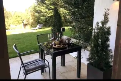 Ein Garten an der Unterkunft Haus Hochland - Moderne Alpenwohnung Garten&Natur